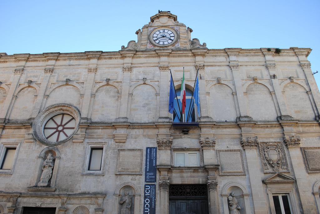 Labanca's La Perla Dei Sassi